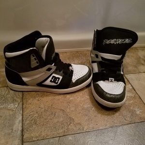 Dc shoes